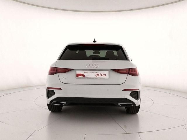 Usata Audi A3 S-Line 116 CV (85 kW) 2024 Bianco ghiaccio metallizzato Berlina