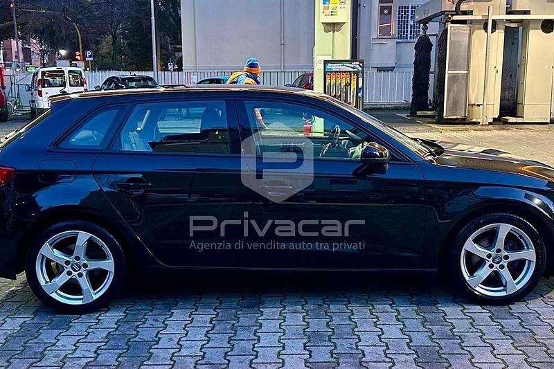 Usata Audi A3 Sportback Business 116 CV (85 kW) 2018 Nero Utilitaria