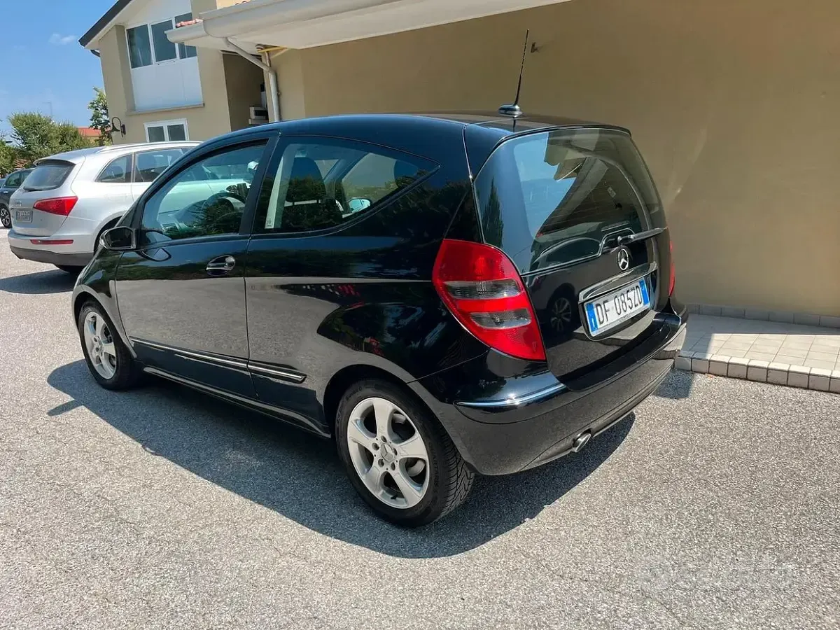 Usata Mercedes A200 140 CV (102 kW) 2005 Nero Coupé