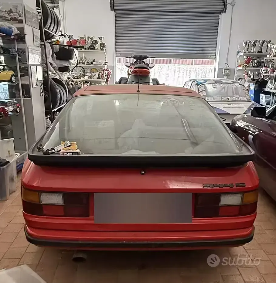 Usata Porsche 944 S 190 CV (139 kW) 1987 Rosso Coupé