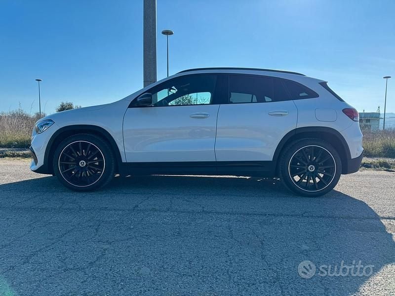 Usata Mercedes GLA180 Premium 136 CV (100 kW) 2022 Bianco SUV