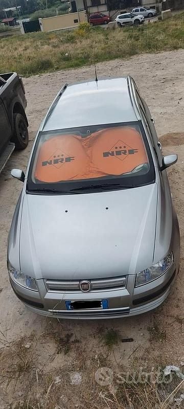 Usata Fiat Stilo 120 CV (88 kW) 2004 Grigio Berlina