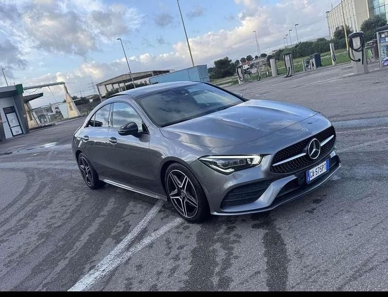 Usata Mercedes CLA200 Premium 150 CV (110 kW) 2020 Grigio Berlina