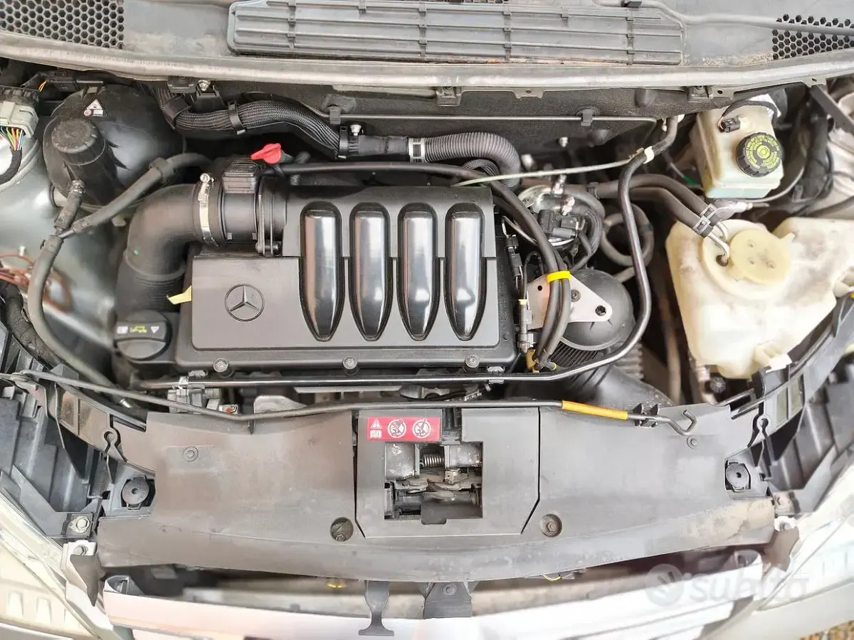 Usata Mercedes A160 Avantgarde 82 CV (60 kW) 2011 Grigio Utilitaria