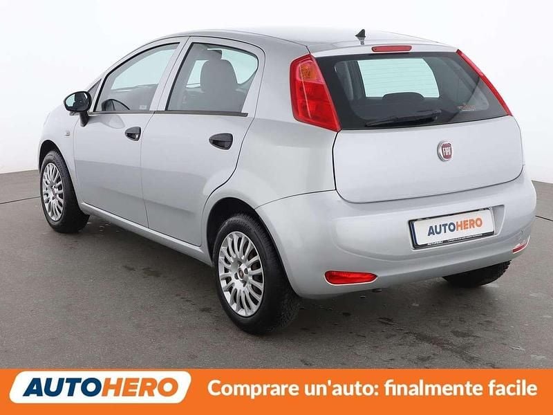 Usata Fiat Punto Street 70 CV (51 kW) 2018 Argento Utilitaria