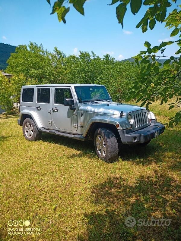 Usata Jeep Wrangler 200 CV (147 kW) 2012 Grigio SUV