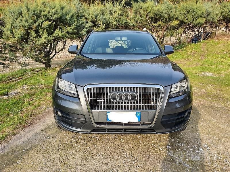 Usata Audi Q5 S-Line 170 CV (125 kW) 2010 Grigio SUV