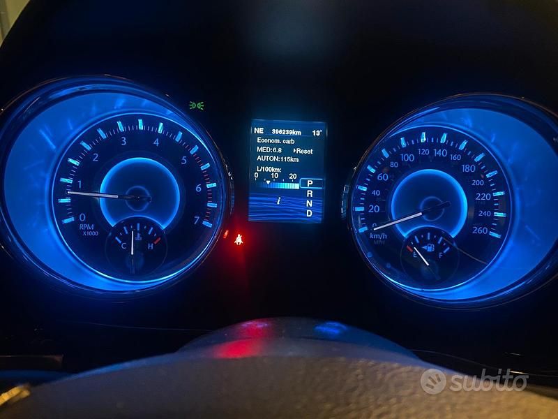 Usata Lancia Thema Platinum 239 CV (175 kW) 2012 Blu Berlina