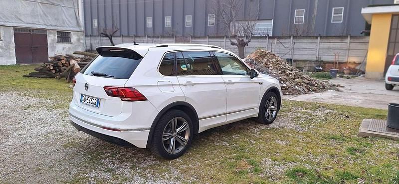 Usata VW Tiguan Sportline 131 CV (96 kW) 2020 SUV