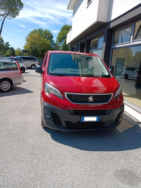Usata Peugeot Expert 122 CV (89 kW) 2016 Rosso Furgone