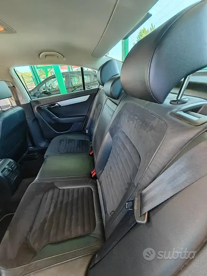 Usata VW Passat Highline 140 CV (102 kW) 2013 Grigio Berlina