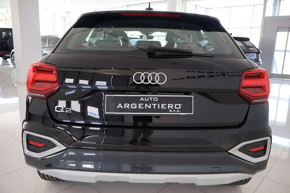 Nuova Audi Q2 Advanced 150 CV (110 kW) 2026 Nero mito met SUV