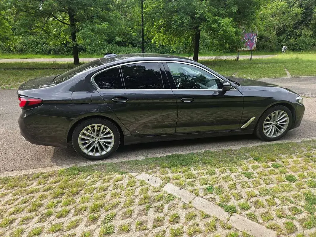 Brugt BMW 520 Luxury Line 190 HK (139 kW) 2021 Grå Sedan