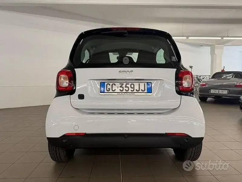 Usata Smart ForTwo Electric Drive Passion 41 kW (56 CV) 2020 Bianco Berlina