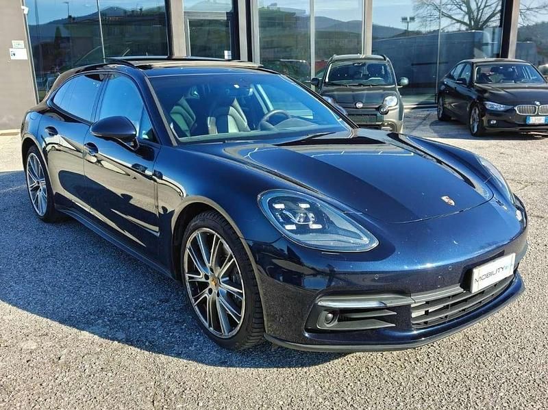 Usata Porsche Panamera Sport Turismo 330 CV (242 kW) 2020 Blu/azzurro Station wagon