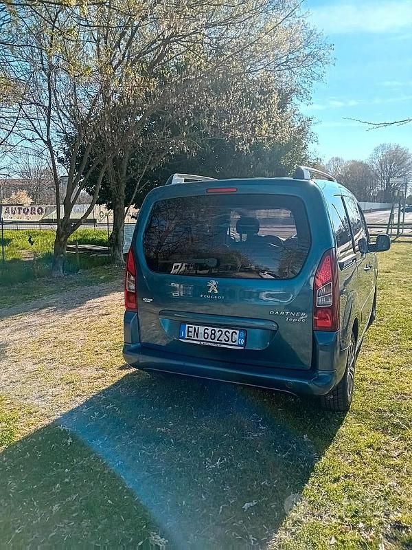 Usata Peugeot Partner 75 CV (55 kW) 2012 Blu Monovolume