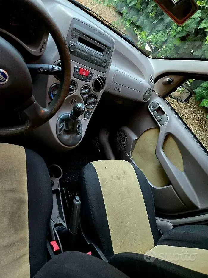 Usata Fiat Panda 69 CV (50 kW) 2007 Bluazzurro Utilitaria