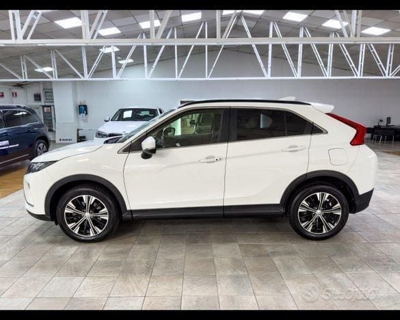 Usata Mitsubishi Eclipse Cross Invite 163 CV (119 kW) 2018 Bianco SUV