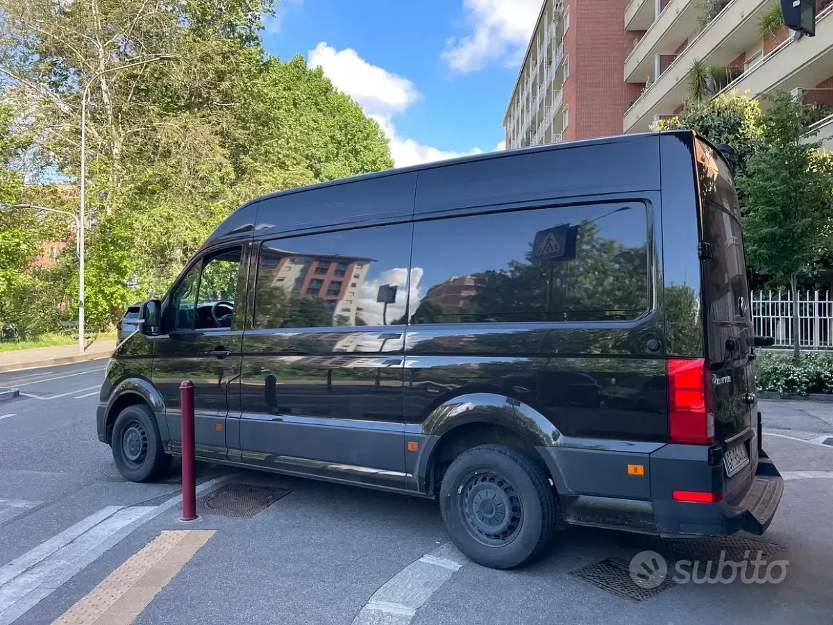 Usata VW Crafter 140 CV (102 kW) 2021 Marrone Furgone