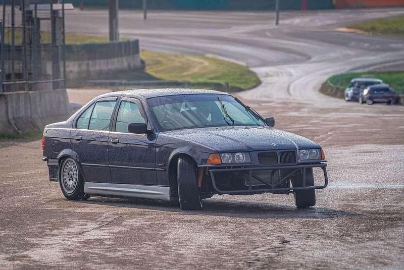 Usata BMW 318 140 CV (102 kW) 1996 Berlina