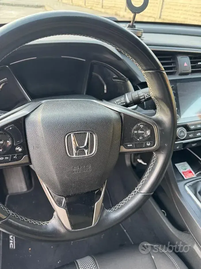 Usata Honda Civic Elegance 126 CV (92 kW) 2020 Grigio Berlina