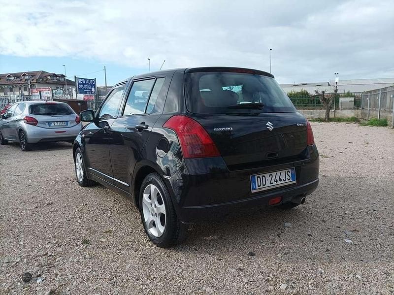 Usata Suzuki Swift 68 CV (50 kW) 2007 Nero Berlina