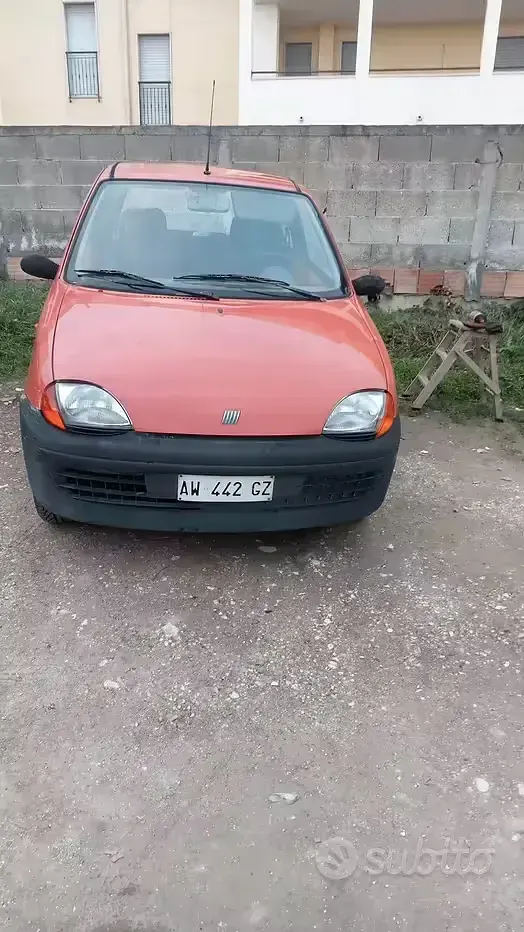 Usata Fiat 600 39 CV (28 kW) 1998 Arancione Berlina