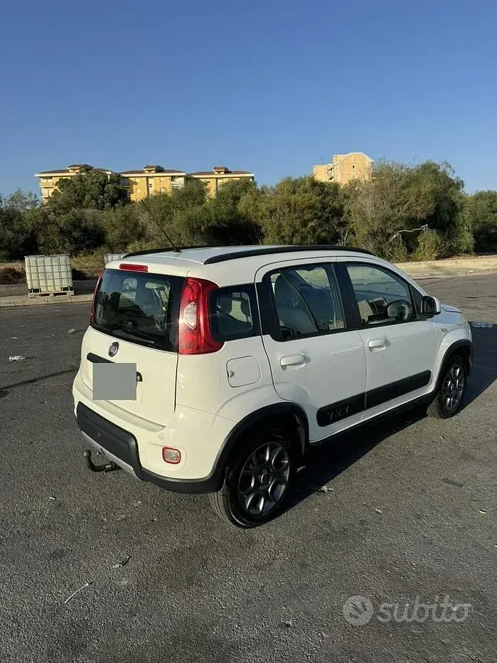 Usata Fiat Panda 4x4 75 CV (55 kW) 2012 Bianco Utilitaria