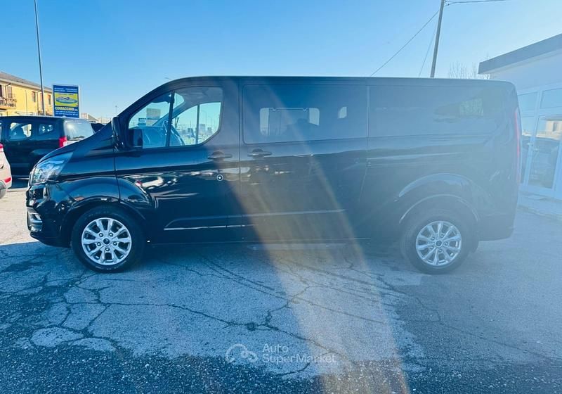 Usata Ford Tourneo Titanium 185 CV (136 kW) 2020 Nero Monovolume