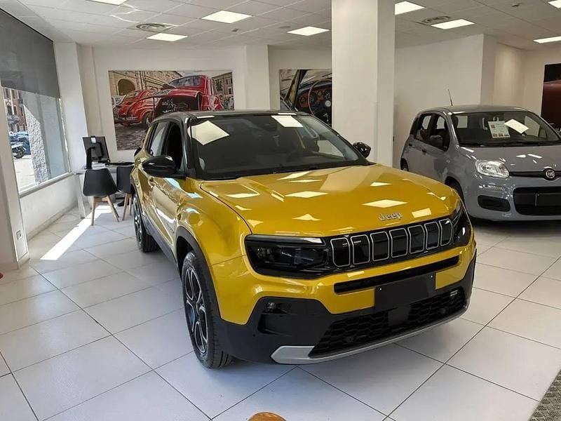 Usata Jeep Avenger Summit 110 CV (80 kW) 2024 Nero SUV