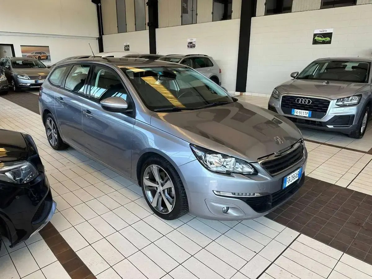 Usata Peugeot 308 GT-line 120 CV (88 kW) 2015 Grigio Station wagon