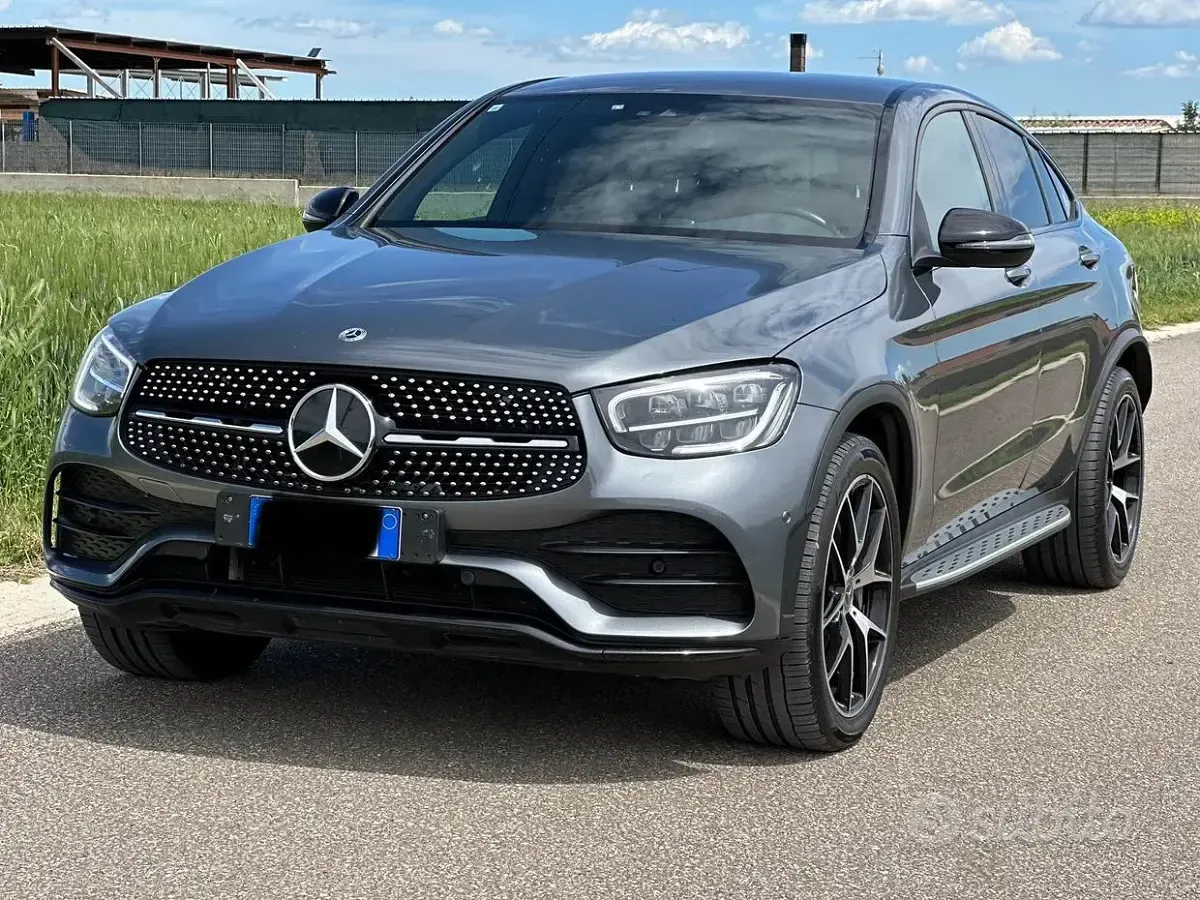 Usata Mercedes GLC300 Premium 245 CV (180 kW) 2022 Grigio SUV