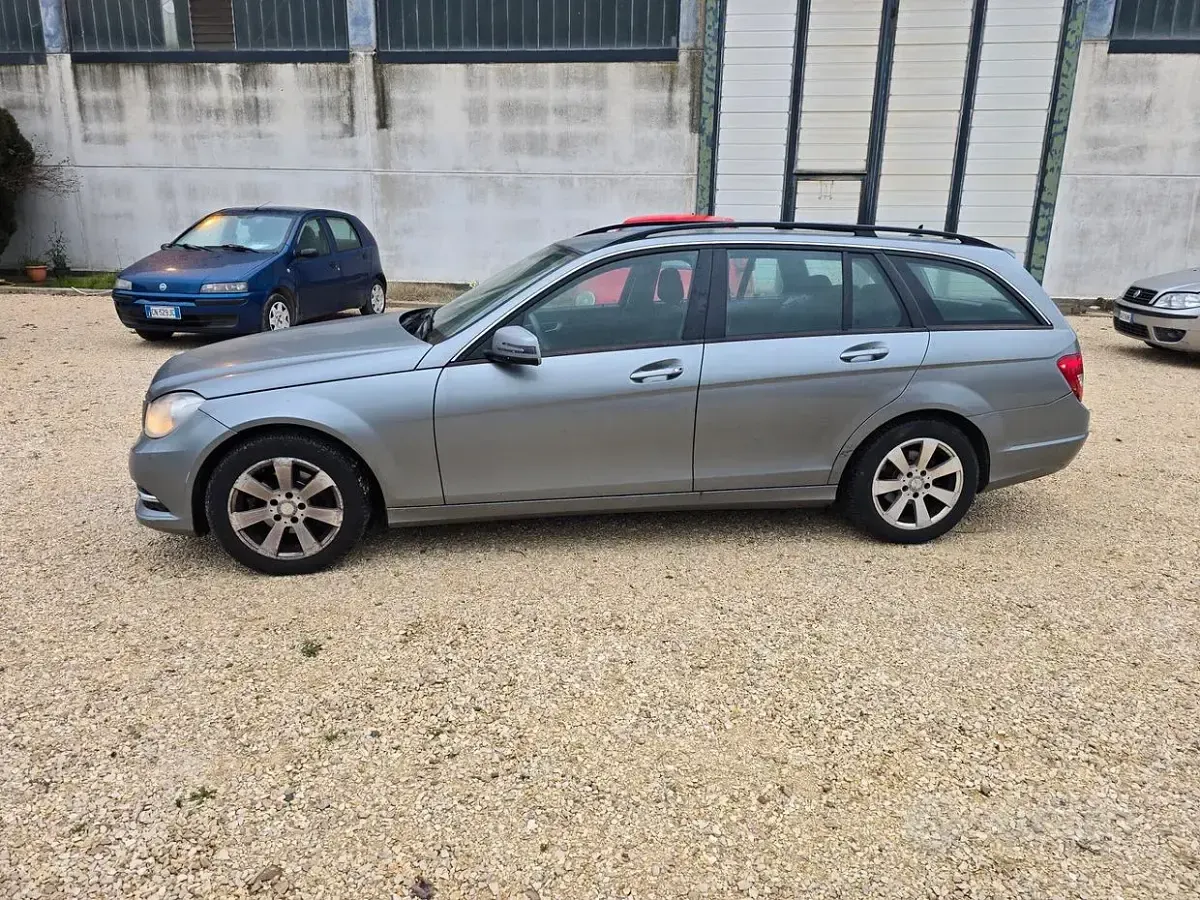 Usata Mercedes C220 120 CV (88 kW) 2014 Grigio Station wagon