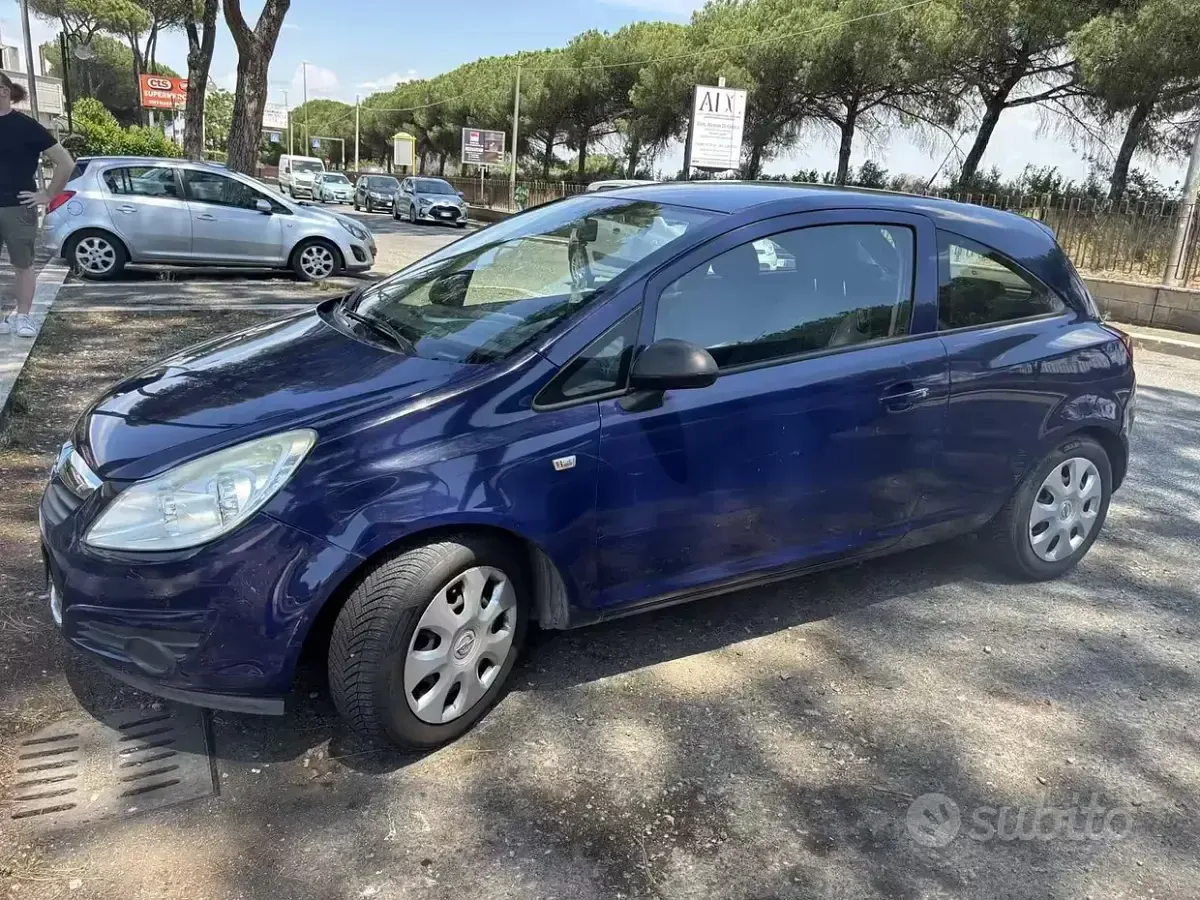 Usata Opel Corsa 80 CV (58 kW) 2009 Blu Utilitaria
