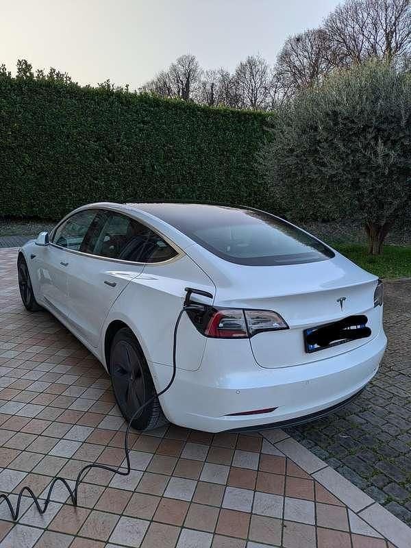 Usata Tesla Model 3 Standard Range 88 kW (120 CV) 2020 Bianco Berlina