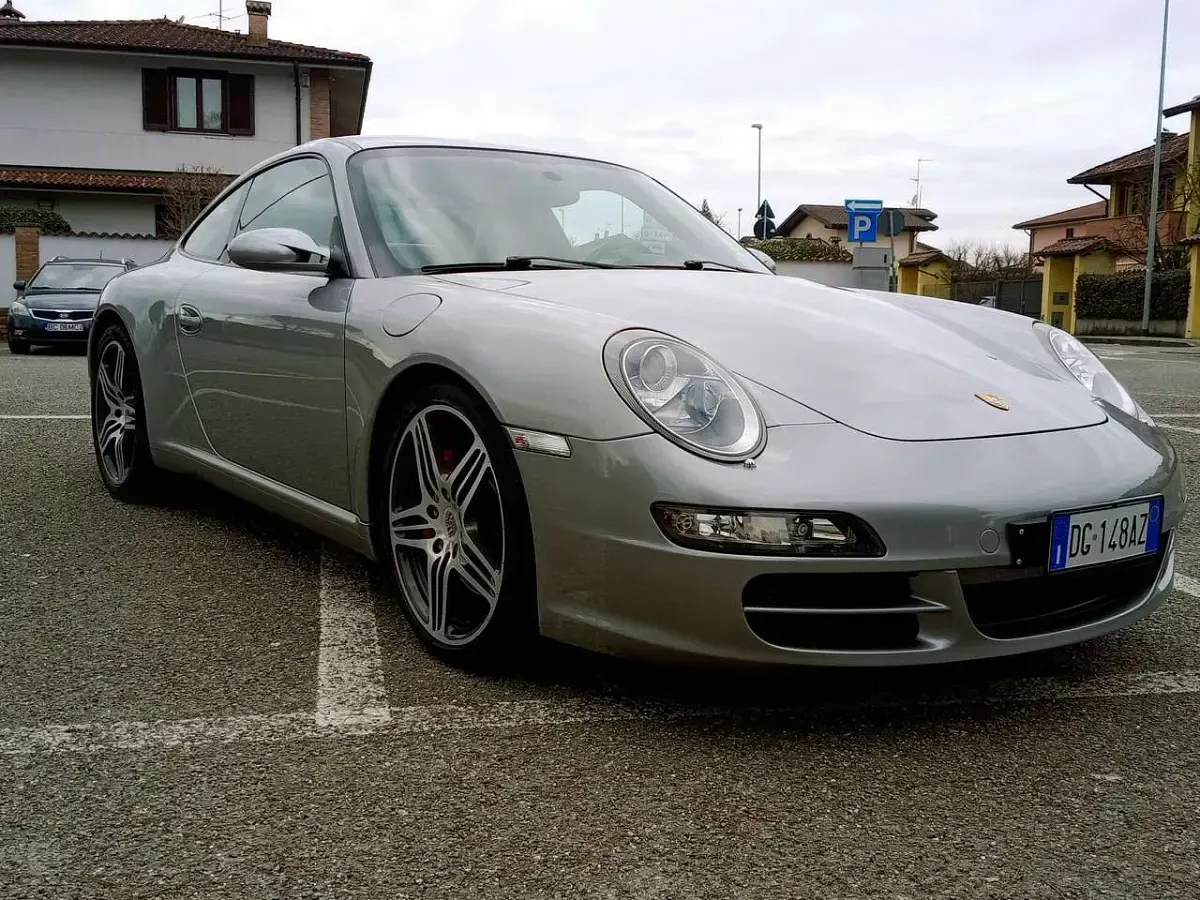 Usata Porsche 911 Carrera S 355 CV (261 kW) 2006 Silver gt Coupé