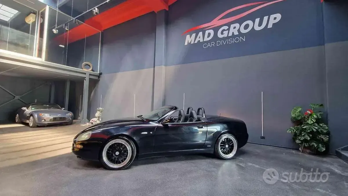 Usata Maserati Spyder 390 CV (286 kW) 2003 Nero Cabrio