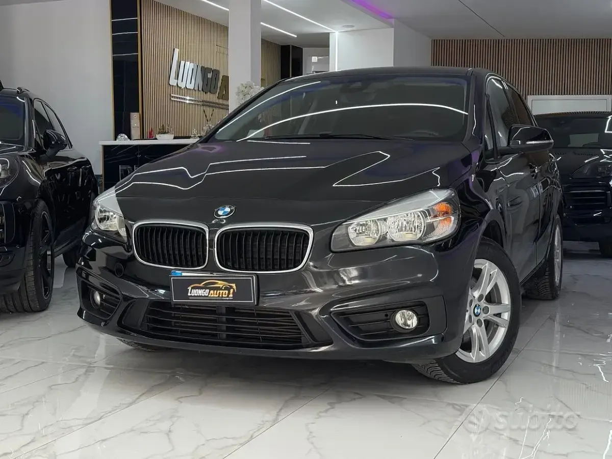 Usata BMW 216 Active Tourer Luxury Line 116 CV (85 kW) 2016 Nero Monovolume
