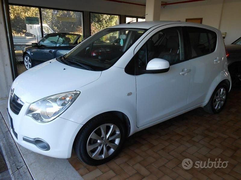 Usata Opel Agila 94 CV (69 kW) 2013 Bianco Utilitaria