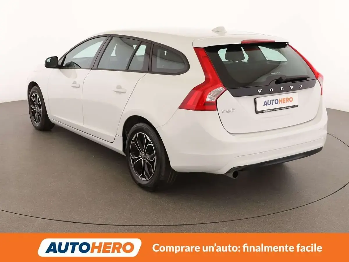 Usata Volvo V60 Kinetic 114 CV (83 kW) 2015 Bianco Station wagon