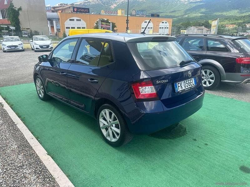 Usata Skoda Fabia 60 CV (44 kW) 2017 Blu/azzurro Utilitaria