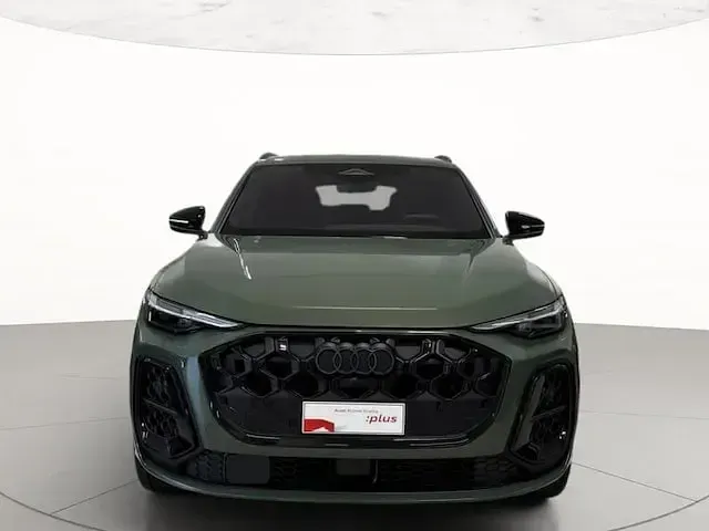 Usata Audi Q5 Sportback S-Line 204 CV (150 kW) 2025 Verde distretto metallizzato SUV