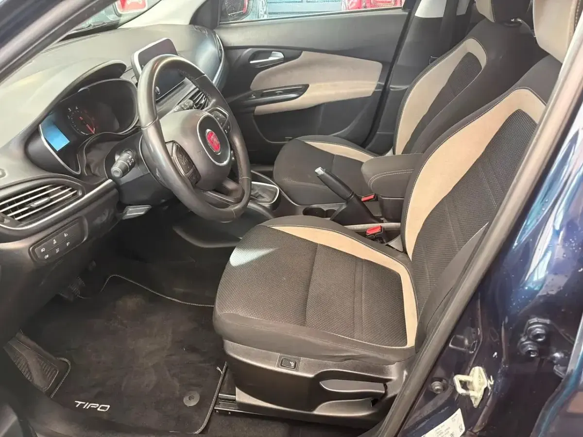 Usata Fiat Tipo Lounge 120 CV (88 kW) 2020 Blu Station wagon