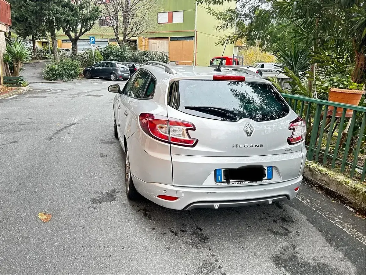 Usata Renault Mégane GrandTour GT-Line 110 CV (80 kW) 2013 Grigio Station wagon