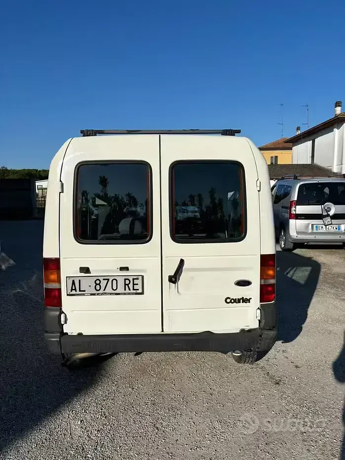 Usata Ford Courier 60 CV (44 kW) 1999 Bianco Monovolume