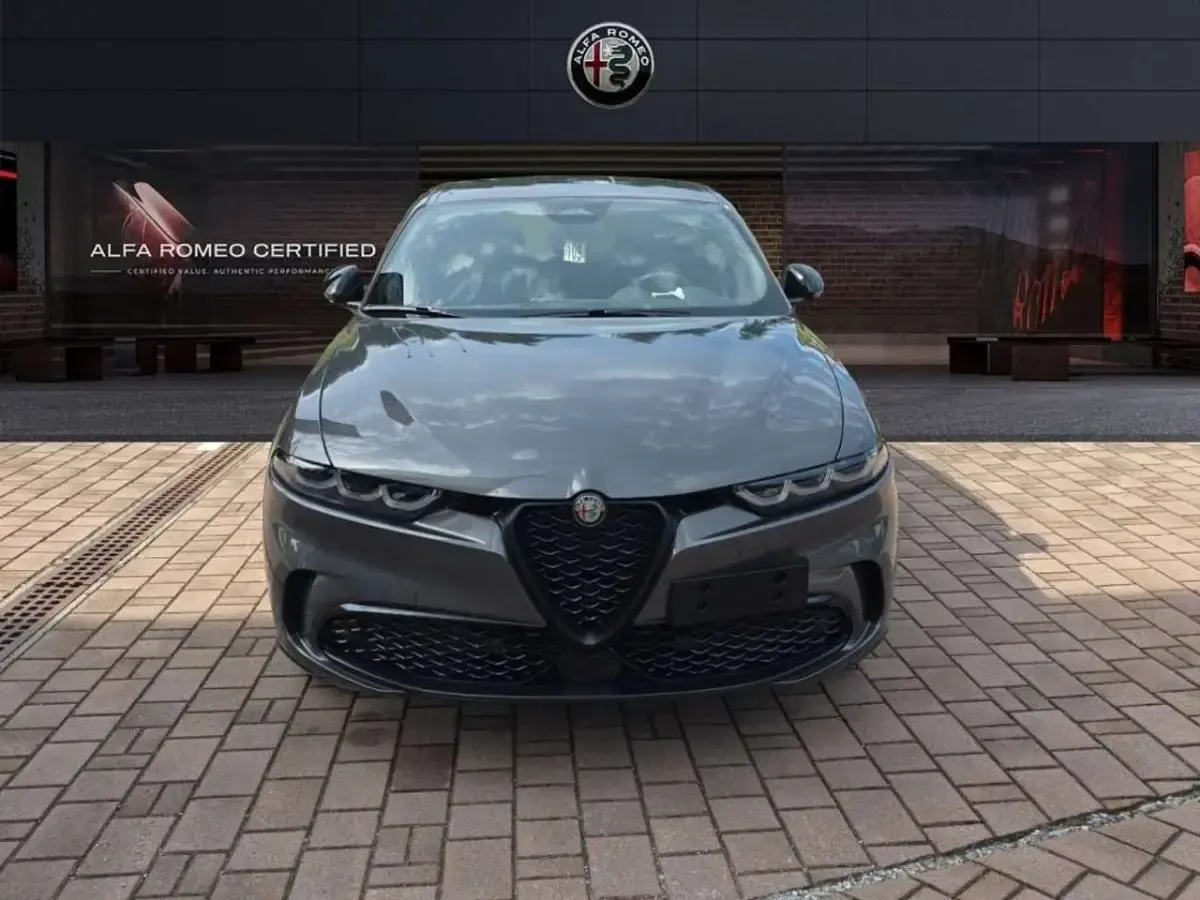 Nuova Alfa Romeo Tonale Sprint 131 CV (96 kW) 2026 Grigio scuro SUV