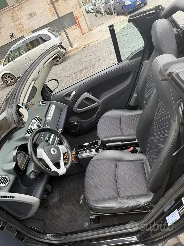 Usata Smart ForTwo Cabrio 54 CV (39 kW) 2012 Nero Cabrio