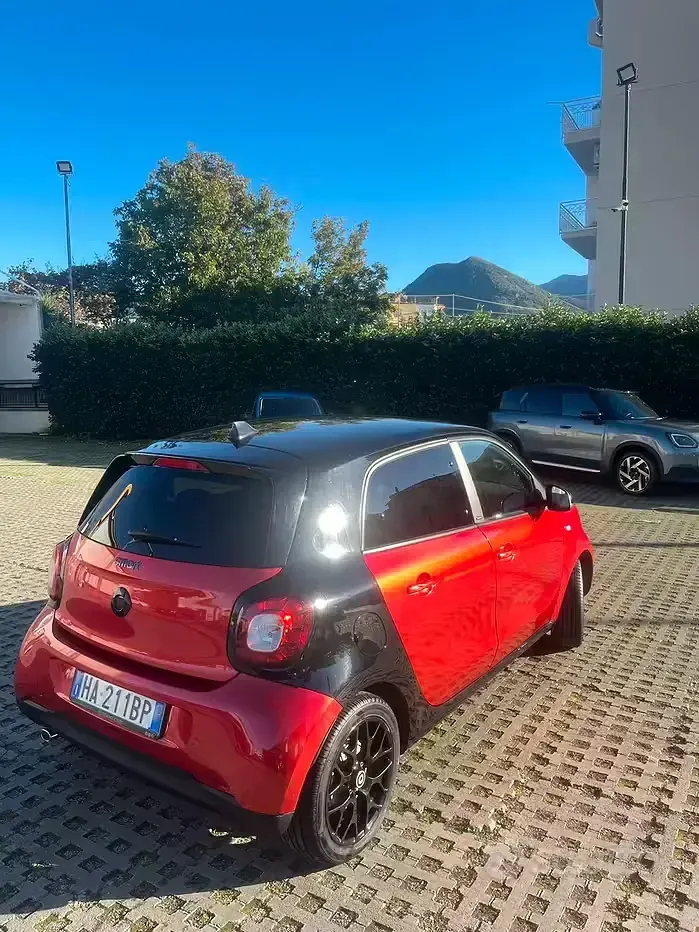 Usata Smart ForFour Passion 90 CV (66 kW) 2025 Rosso Utilitaria