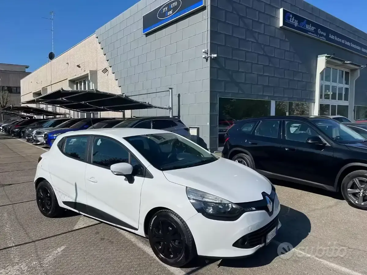 Second-hand Renault Clio IV 90 CP (66 kW) 2016 Alb Berlinǎ