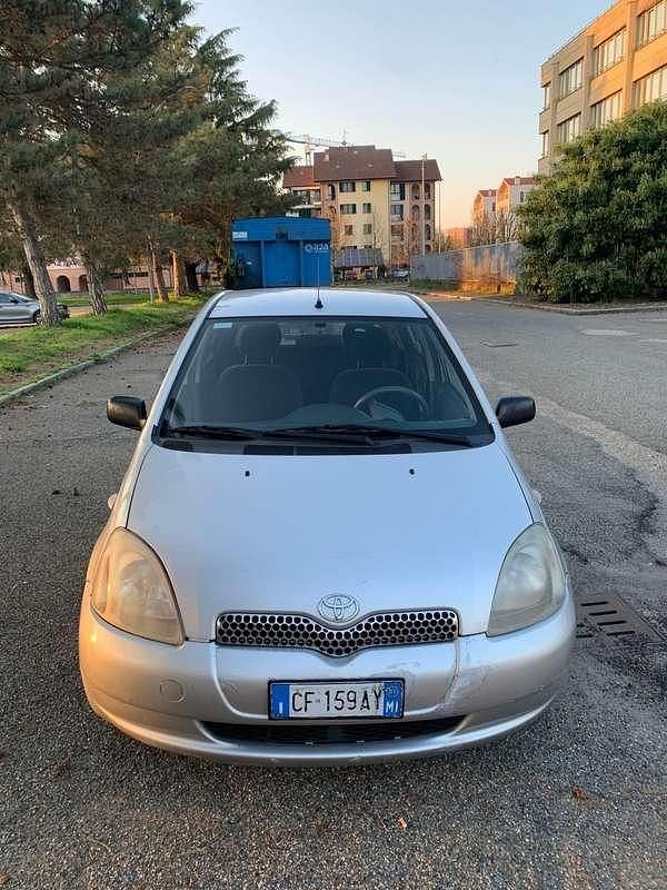Usata Toyota Yaris 68 CV (50 kW) 2003 Berlina